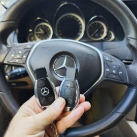 Copia llave semi inteligente Mercedes